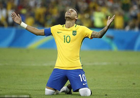 特瓦斯回应老佛爷批评：我为了整个西甲，而非那两三家俱乐部（特瓦斯回击老佛爷：我为西甲整体利益，不为少数俱乐部）