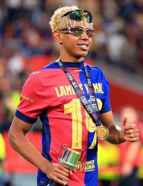 比之前延迟7天，国际足联同意12月15日前放行非洲杯参赛球员（国际足联将非洲杯参赛球员放行时间延后7天至12月15日）