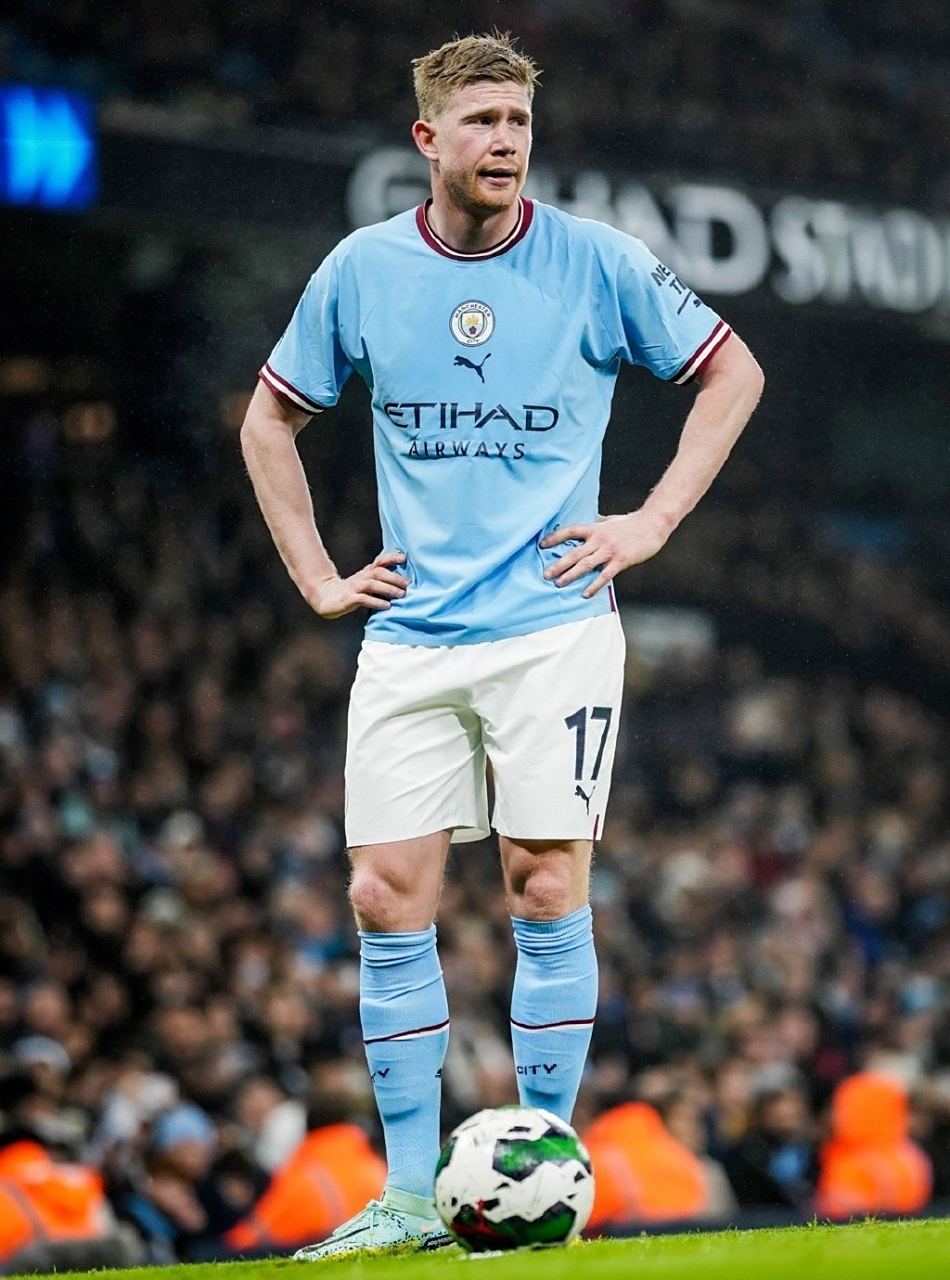 德甲第13轮最佳球员：凯恩替补戴帽第五次当选（德甲第13轮最佳球员出炉：凯恩替补上演帽子戏法，第五次获选）