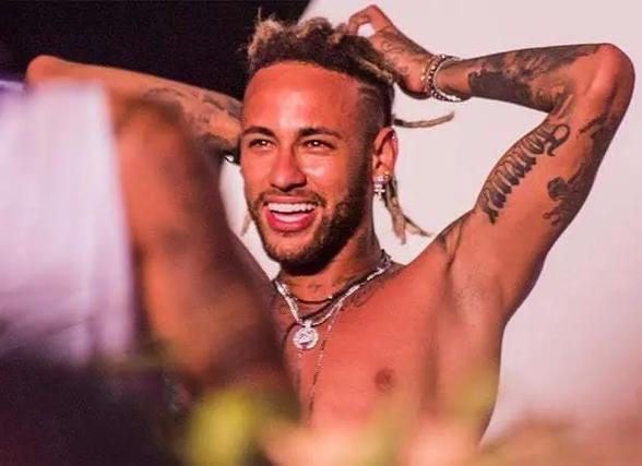 广岛三箭主帅：申花球员身体素质很强，我们要发挥技术优势（广岛三箭主帅：申花对抗能力出众，我们要打技术牌）