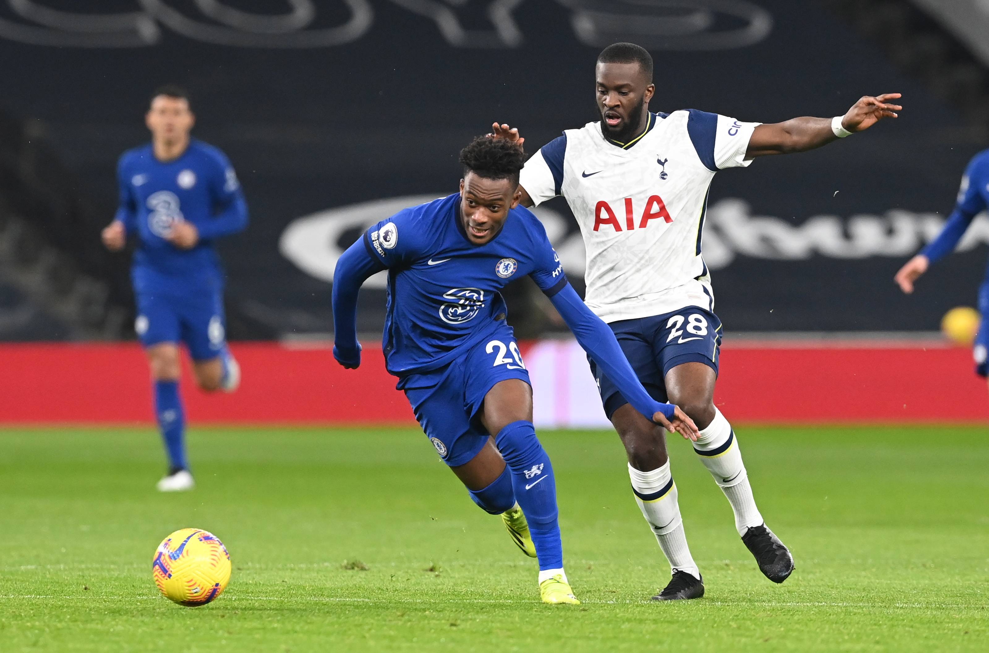 德拉富恩特：我和巴萨关系很好；有俱乐部感谢我们照顾好球员（德拉富恩特：我与巴萨关系融洽；有俱乐部感谢我们善待球员）