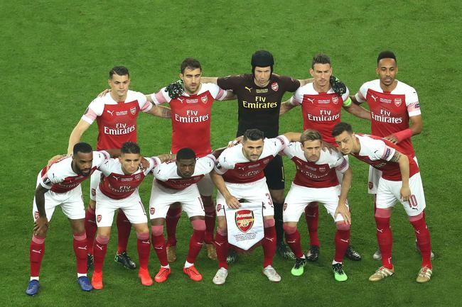 邮报：明年世界杯上下半场中段设强制补水时间，每次三分钟（邮报称：明年世界杯每半场中段将设3分钟强制补水暂停）