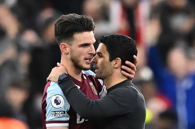 起伏太大！凤凰首节36分&第二节仅得12分，半场落后4分（状态过山车！凤凰首节轰36分次节仅12分，半场落后4分）