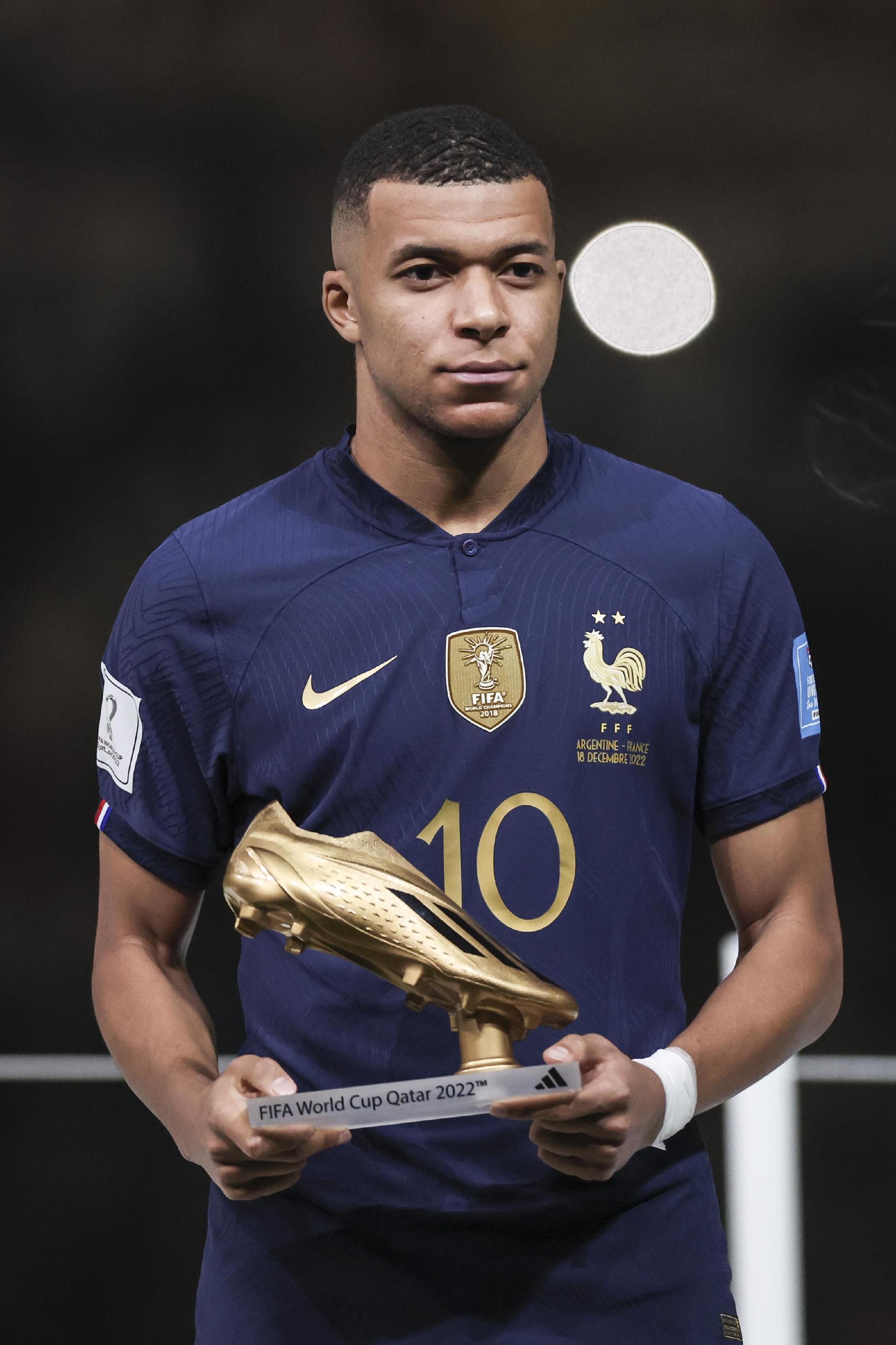 中足联：递补参加职业联赛的球队不得在递补当赛季异地搬迁（中足联：递补进入职业联赛的球队当季不得异地迁址）