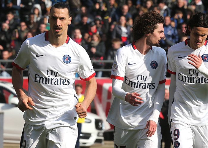 球星自曝每日训练 8 小时，坚持令人动容（每日苦练8小时，球星的坚持令人动容）