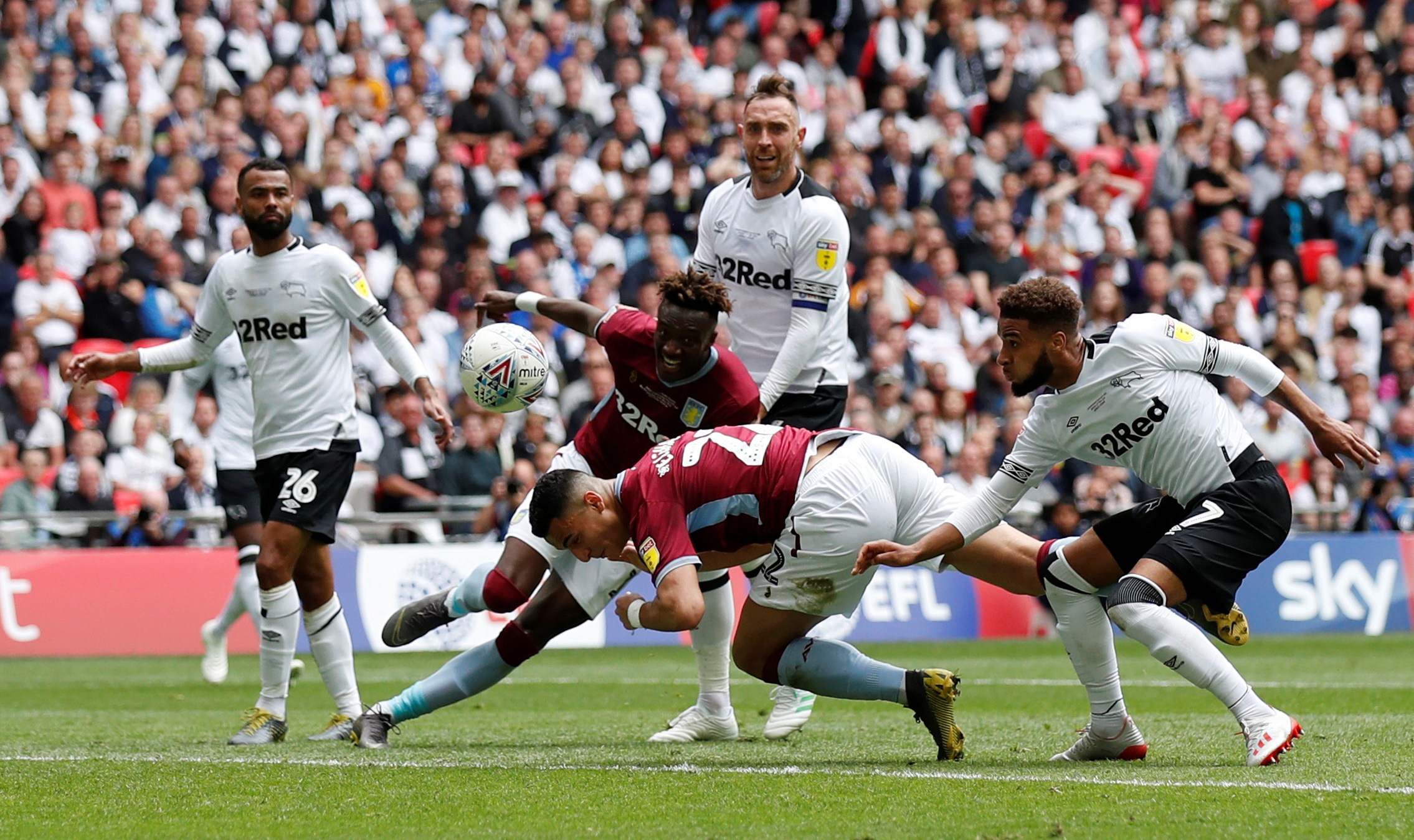 记者：普利希奇可以出战帕尔马，圣地亚哥将继续缺阵（记者称普利希奇可战帕尔马，圣地亚哥继续缺席）