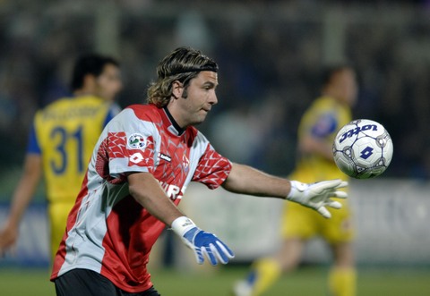 11月22日，在2025华润饮料中超联赛第30轮...（11月22日，2025赛季华润饮料中超联赛第30轮打响）