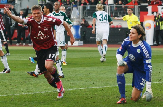 广州男篮末节绝杀辽宁豪取连胜（广州男篮末节压哨击败辽宁，收获连胜）