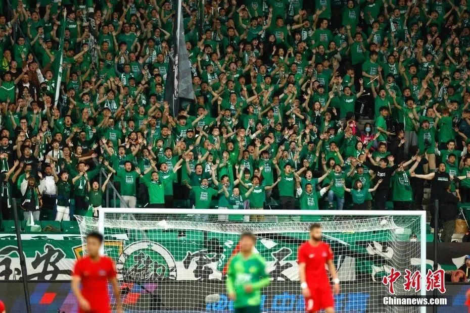 曼联锁定胖虎接班人！夏窗7000万求购水晶宫21岁帝星（曼联瞄准胖虎接班人：今夏7000万报价水晶宫21岁天才）